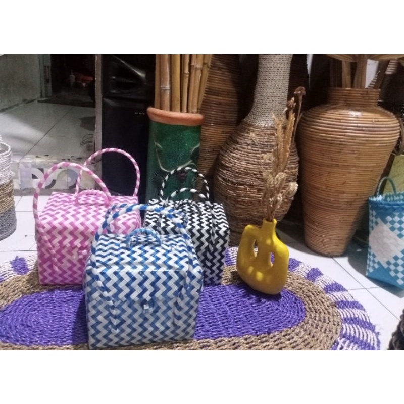 Tas anyaman plastik kaca kotak tutup