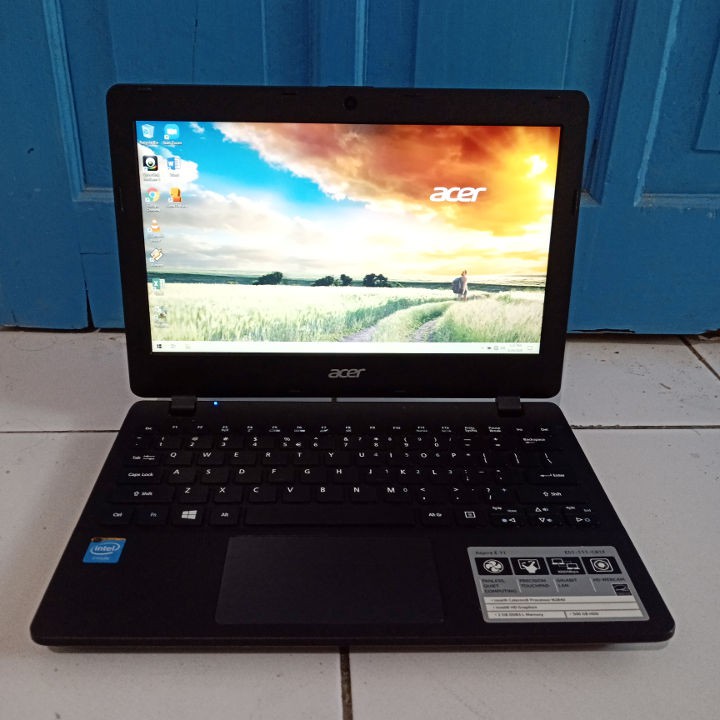 Acer ES1-111 Hitam RAM 2GB HDD 500GB Wifi Webcam Netbook Notebook Second Bekas HDMI Layar 12 inch