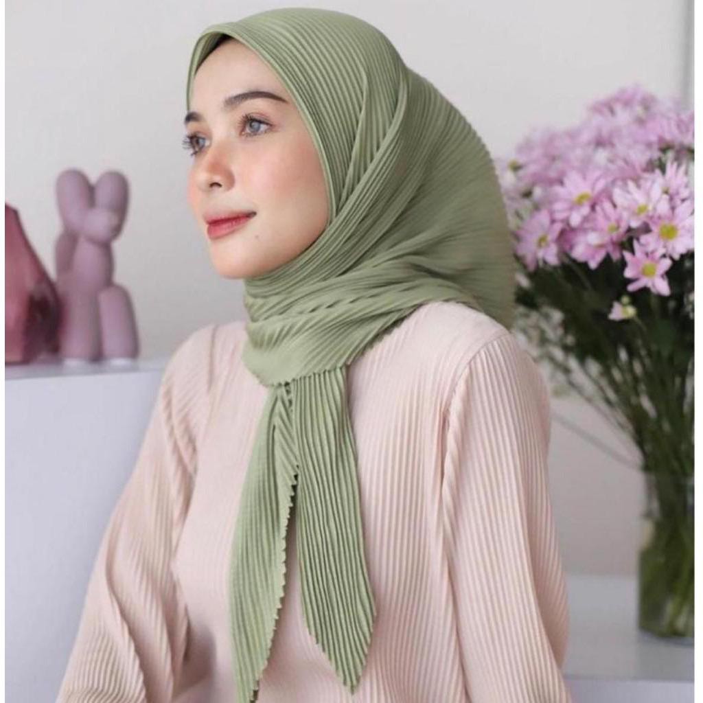 1KG MUAT 12PCS | SEGIEMPAT JILBAB FULL PLISKET BELLA PLISKET HIJAB SELEBGRAM TERKINI