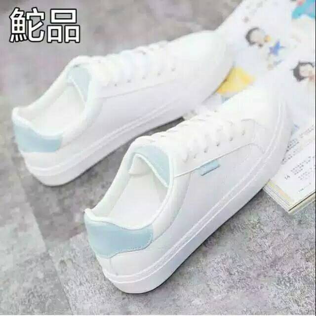 SEPATU KETS WANITA PUTIH BEIER