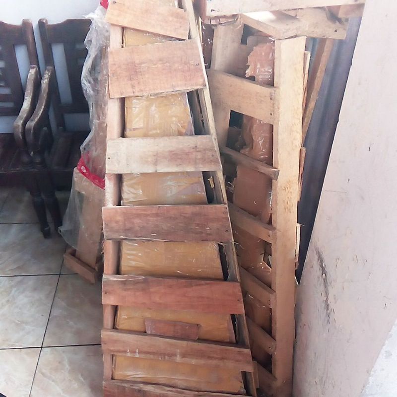 

packing kayu