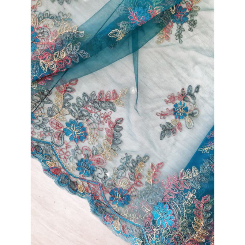 Lace Tile Semi Perancis Ombre warna gradasi Cord 3d