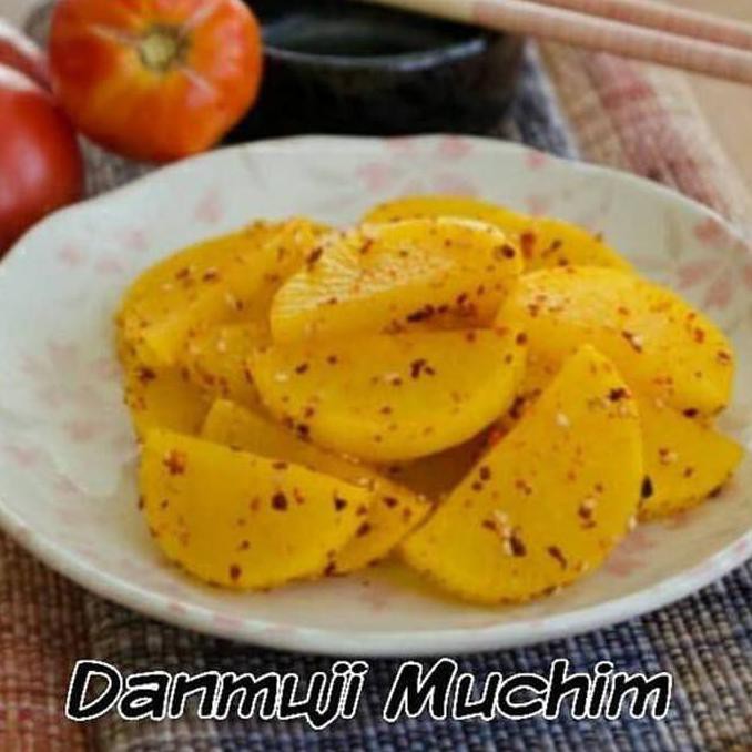 

ASLI! Danmuji Muchim / acar lobak kuning bumbu pedas 300g Halal import korea