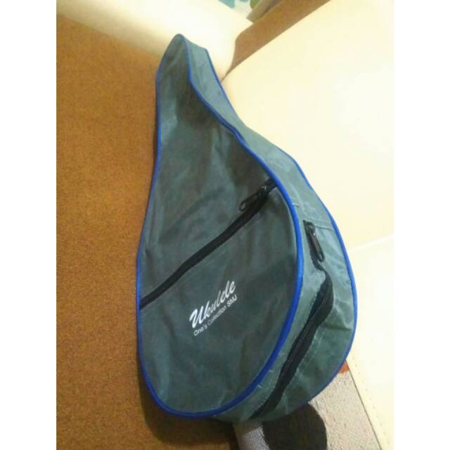 Tas Softcase Gitar Ukulele Polos Hitam Murah