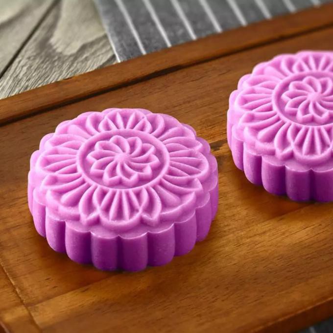 

Cetakan Mooncake Motif Kembang 150Gr Terlaris