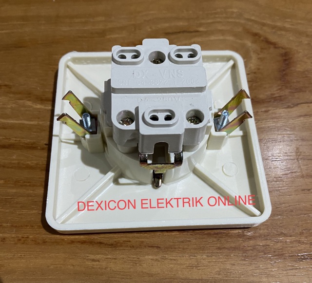 Inbow stop kontak lubang 1/ inbow stop kontak/inbow stop kontak murah/IB stop kontak LB 1/ listrik