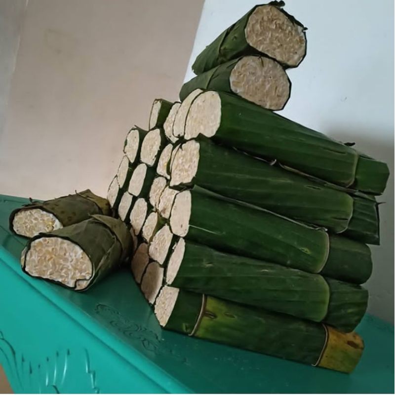 

Tempe Kedelai Daun Pisang 1 PAPAN