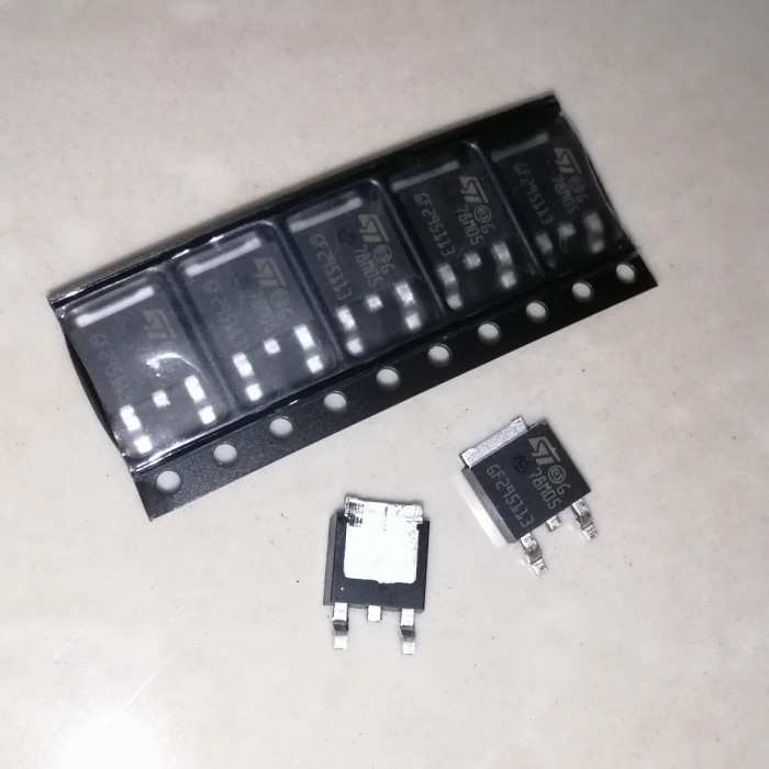 12pcs 78M05 IC Regulator SMD 5Volt 5V To-252 Positif Voltage 7805 500mA