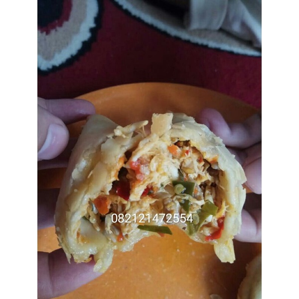 

Cireng isi ayam taican