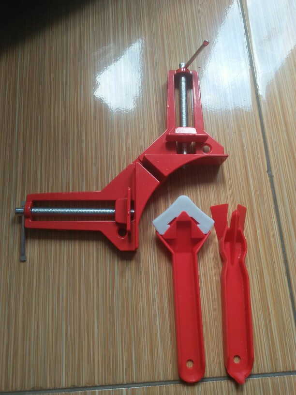 Clamp Penjepit Sudut Frame Kayu 90 Derajat 75mm - Penjepit Sudut