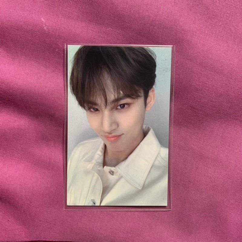 Gongbang Mingyu Home Selca (BOOKED)