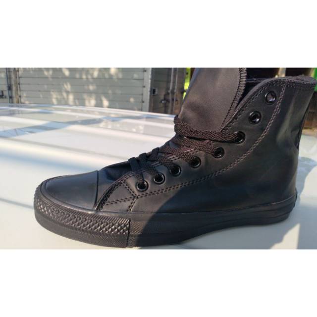 Converse high hitam