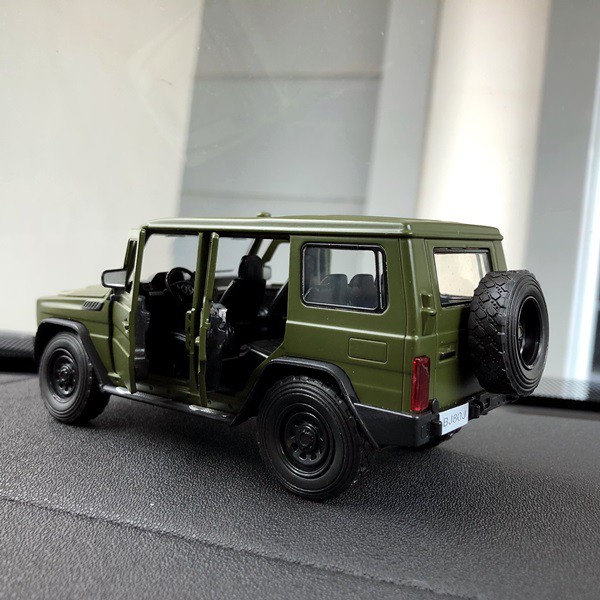 Pajangan MOBIL ARMY BJ80J Miniatur Parfum Parfume Pewangi Mobil