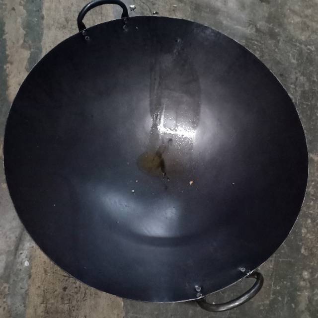 KUALI PLAT BESI HITAM POLOS NO 50CM