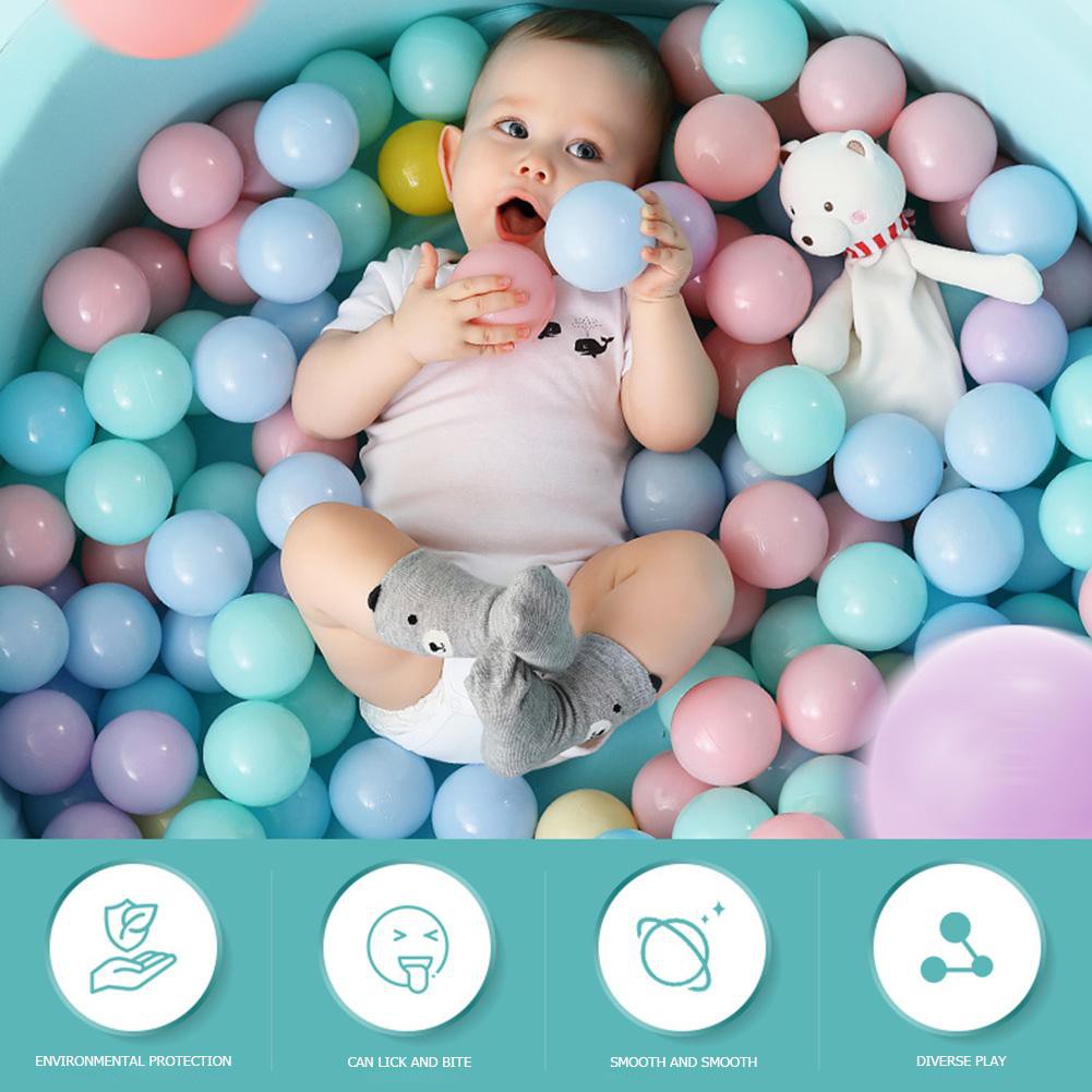 baby swimming pool with balls
