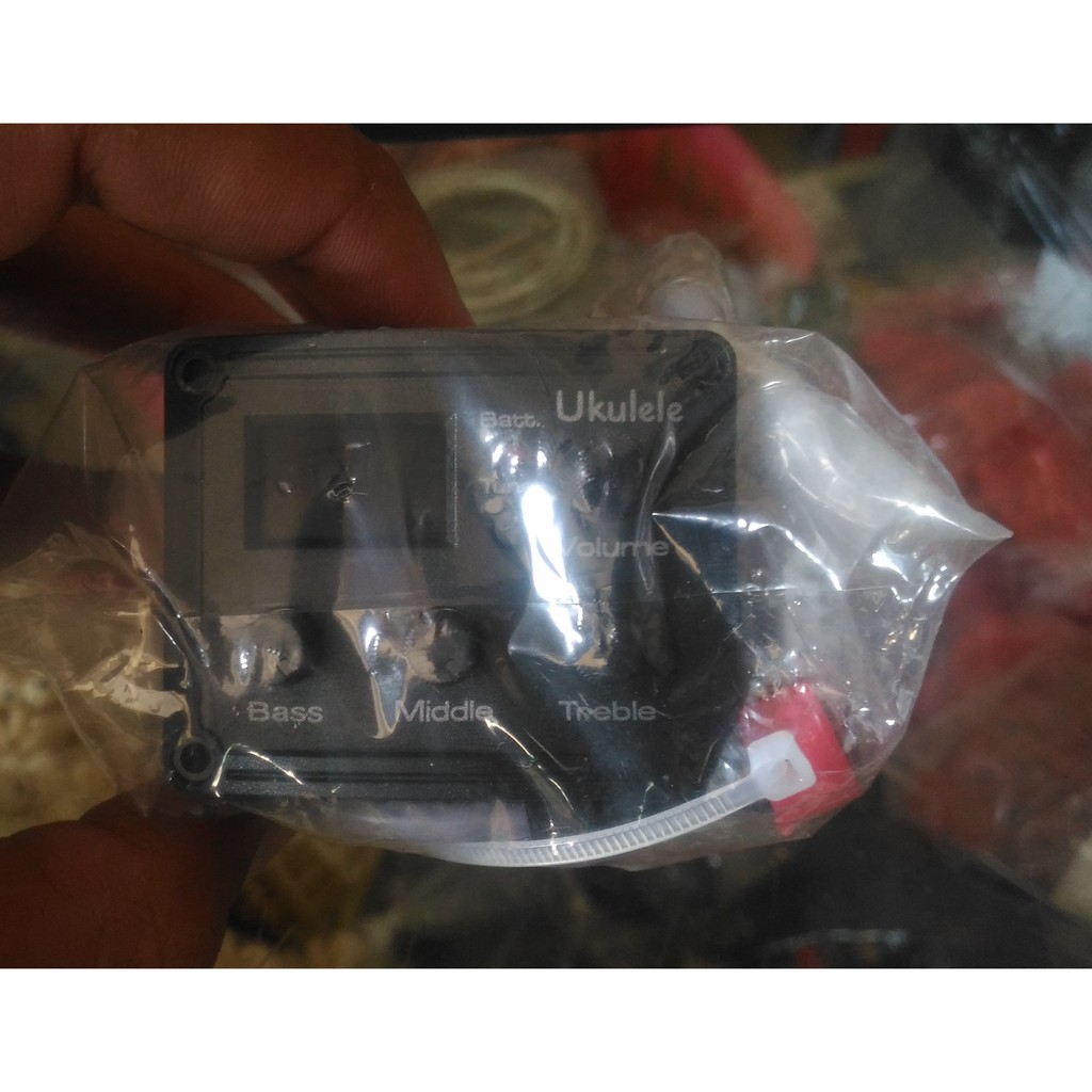 Pre Amp Gitar Ukulele LCD Tunner