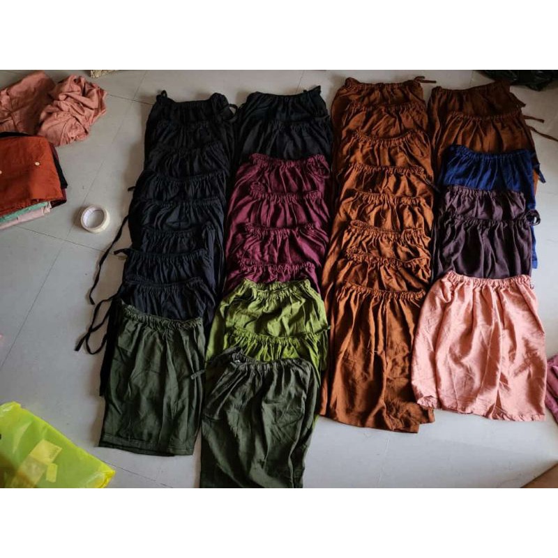 CELANA PENDEK BALI  POLOS / CELANA CEWEK COWOK DEWASA/Celana pendek tie dye bali
