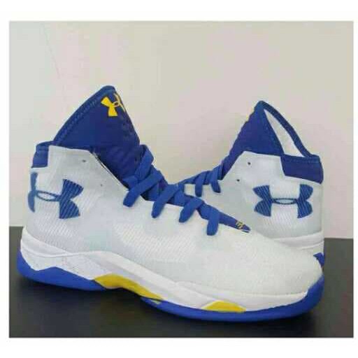 harga sepatu stephen curry