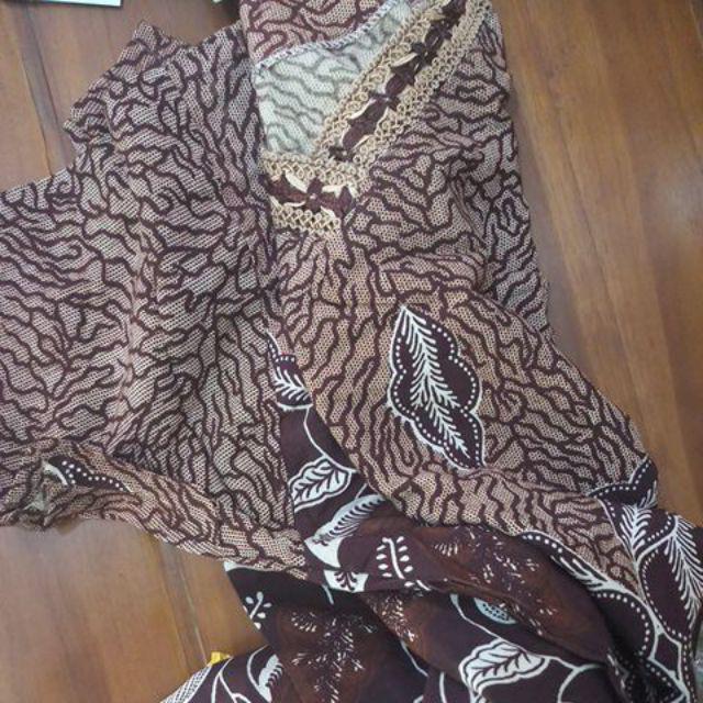 Daster Batik Jumbo - Motif Daun - Batik Pekalongan