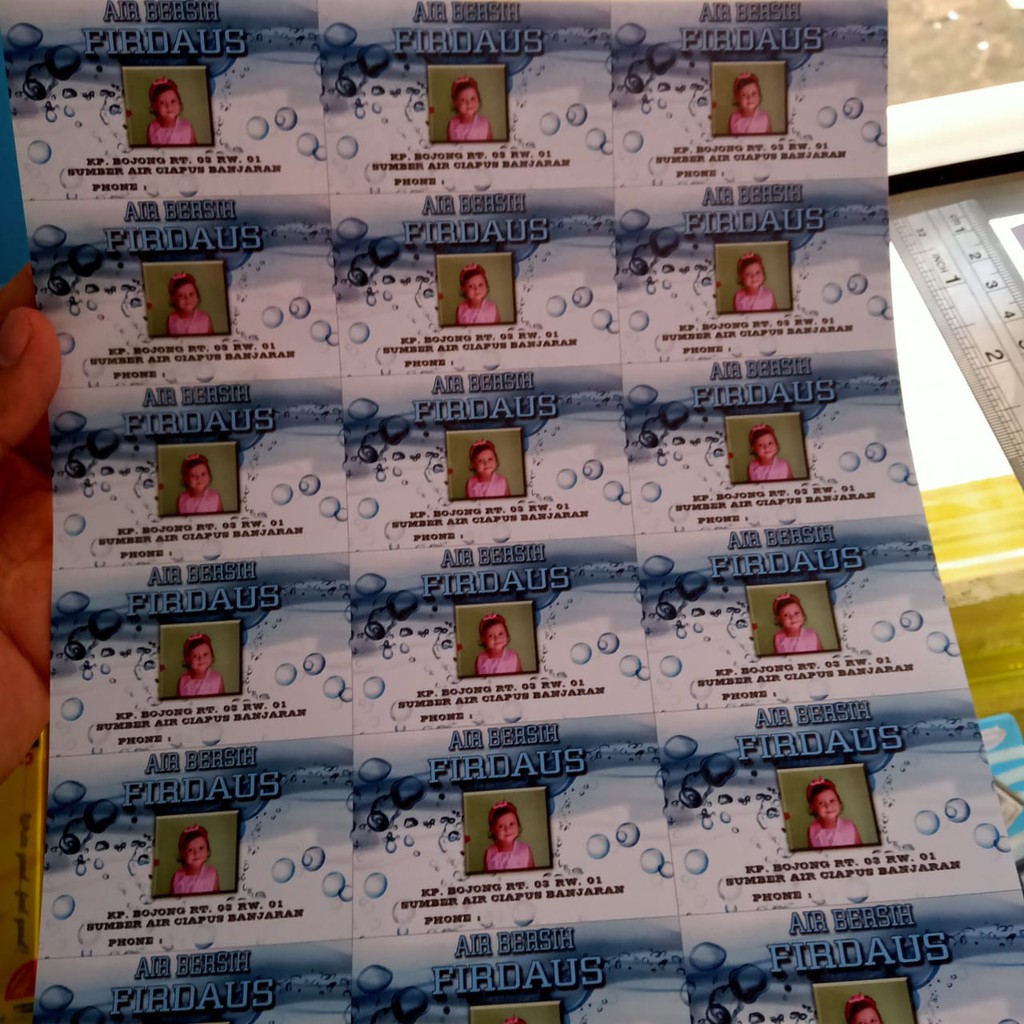 

Sticker Stiker label chromo glossy/hvs doff murah satuan untuk label produk makanan standing pouch