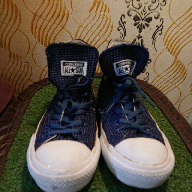 PRELOVED SEPATU CONVERSE LIMITED EDITION ORIGINAL