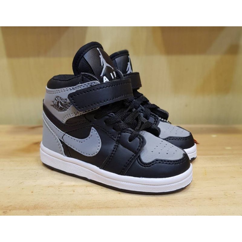 SEPATU JORDAN ANAK ANAK SEPATU ANAK NIKE SEPATU SEKOLAH ANAK HITAM