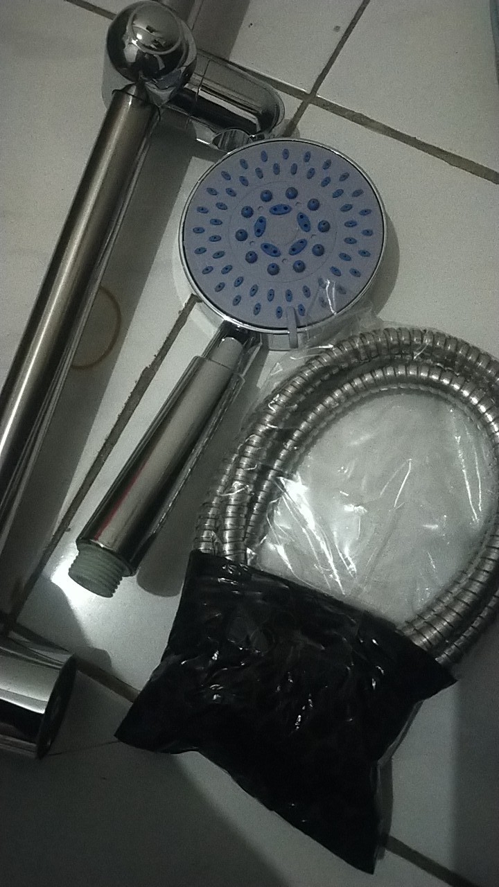 Tiang Shower Kamar Mandi Dan Keran Cabang