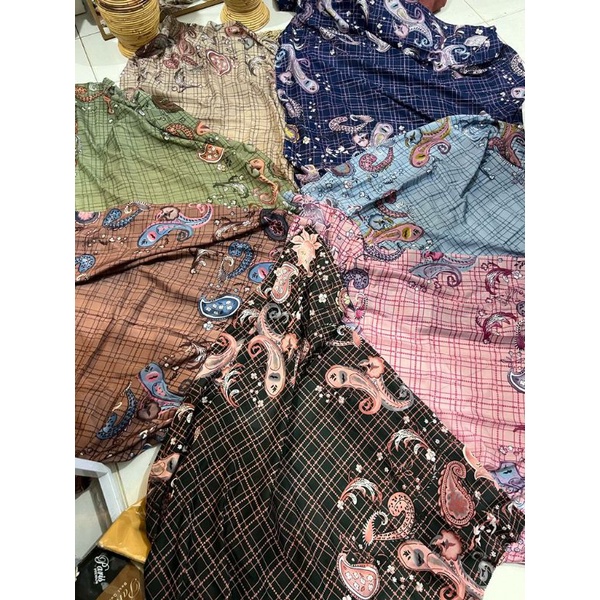 hijab voal segiempat motif like vanila hijab