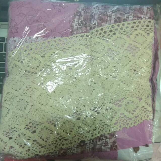 Mukena dewasa katun Jepang renda bunga kecil