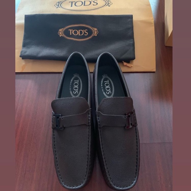 TODS Loafers size 8 BNIB