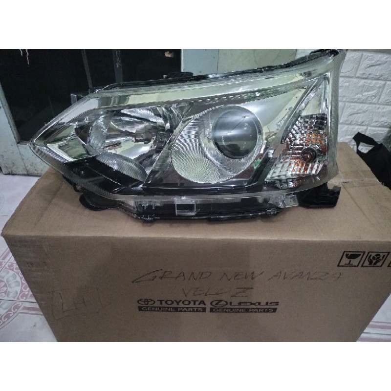 LAMPU UTAMA HEADLAMP DEPAN MOBIL GRAND NEW AVANZA VELOZ ORI ORIGINAL