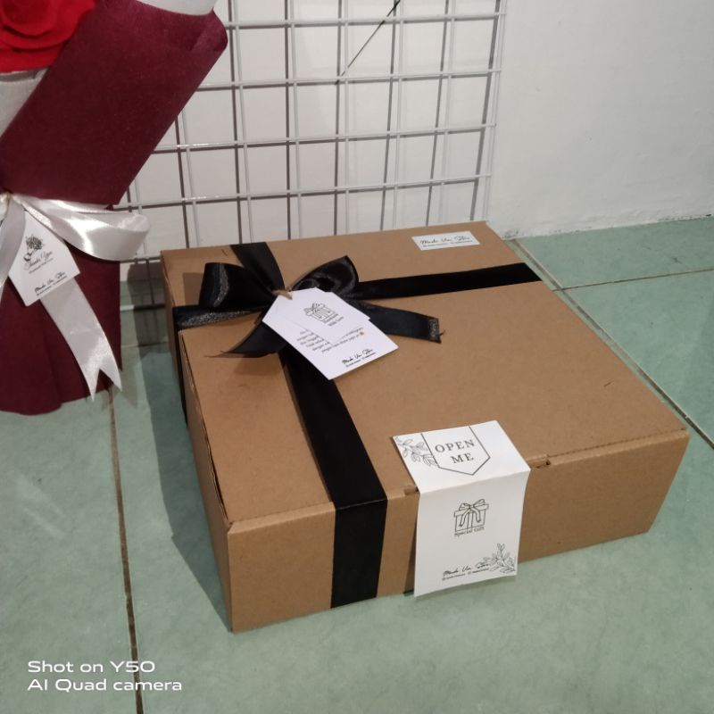 

Gift buket mini in Box + cokelat