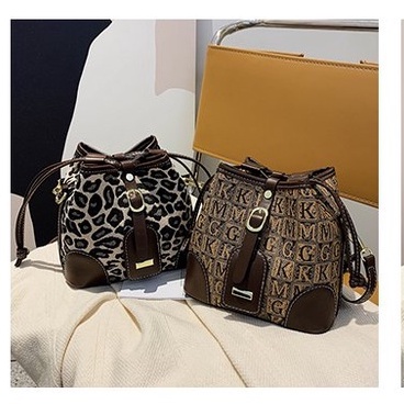 ( 2PC 1KG ) GTBI998878370 New Arrival  !!!  Tas Selempang  Tas Wanita Import  Premium Terbaru