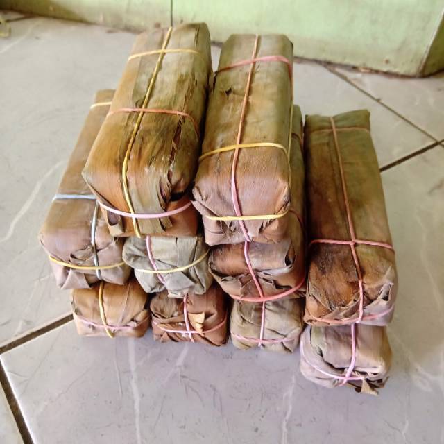 

Trasi udang khas Jepara /sambal /