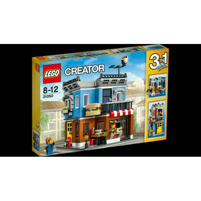 LEGO Creator, Corner Deli (31050)
467 Pcs