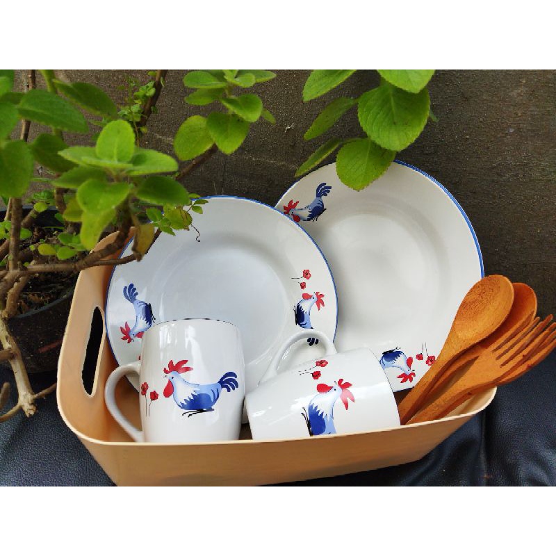 kado/hampers keramik/kado nikah/kado ultah/keramik set/piring/mug keramik