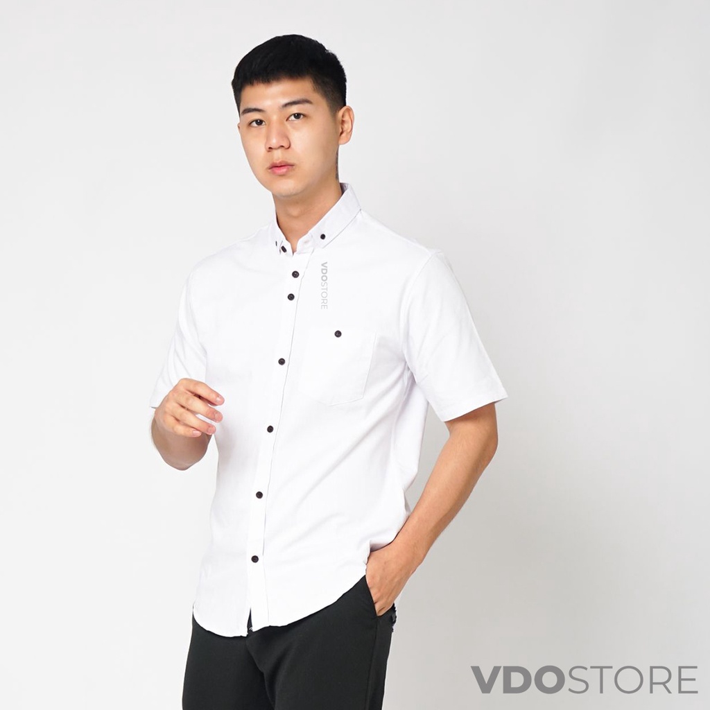 KEMEJA PRIA PUTIH BASIC LENGAN PENDEK BAJU POLOS DEWASA PREMIUM KEMEJA KERJA TEBAL M L XL HITAM PUTIH NAVY ARMY CREAM KEMEJA KANTOR FORMAL SANTAI CASUAL SEMI KASUAL VIRAL MURAH KATUN KUALITAS WHITE SHIRT