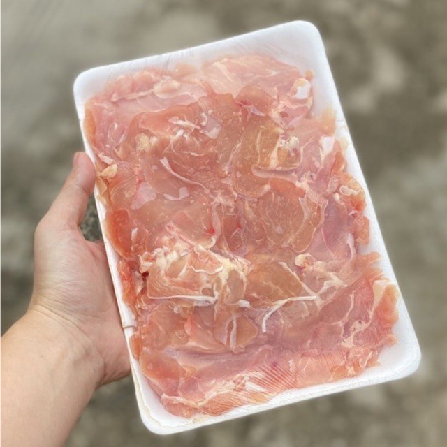 

Daging Ayam Slice/Chicken Slice Bagian Paha Halal ! Cocok untuk Shabu & Grill ! 1 Kg - 1000 Gram