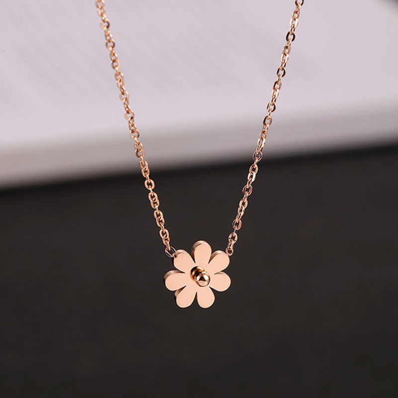 Kalung Titanium Anti Karat Emas 18k Korea Bunga Daisy Perhiasan Wanita