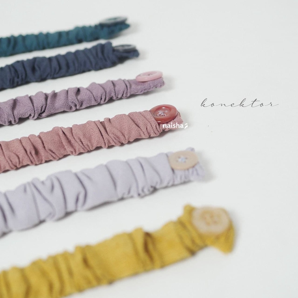 Masker hijab naisha dan Konektor masker dan Bros cantik harga teman