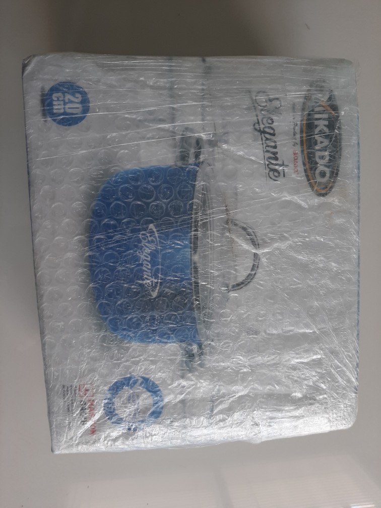 Maspion Panci Elegante Dutch Oven Tutup Kaca 20 Cm Merah - Panci Aluminium