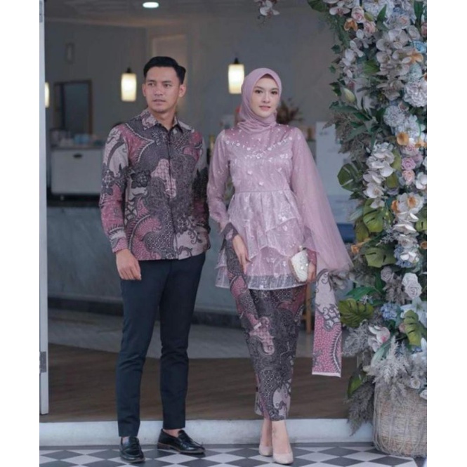 Batik Couple Kebaya Modern Kebaya Tunangan Lamaran Baju Wisuda Batik Brukat Terbaru