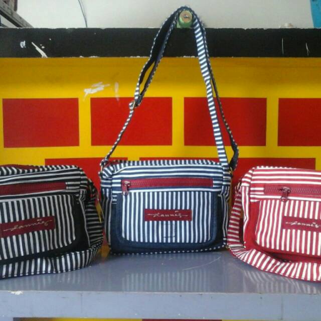 Tas travel dannis