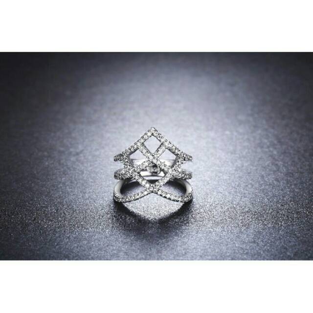 Cincin Emas Putih Besar Berlian Micro Pave Diamonds - BR139