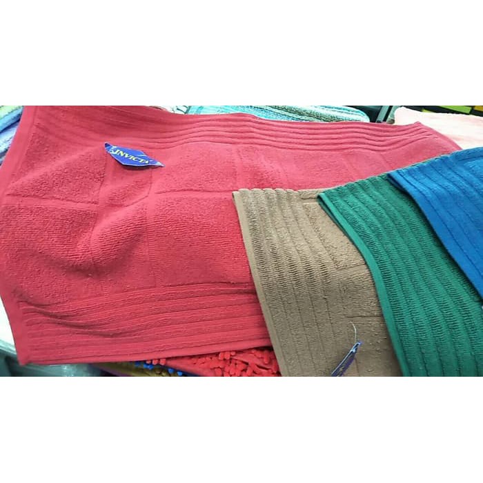 READY KESET HANDUK INVICTA