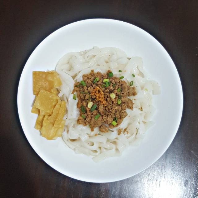 

Kwetiau Ayam Polos