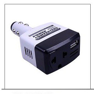 Car Power Converters DC12v/24v to AC 220v 10w Car USB Colokan Charger HP Original di Mobil