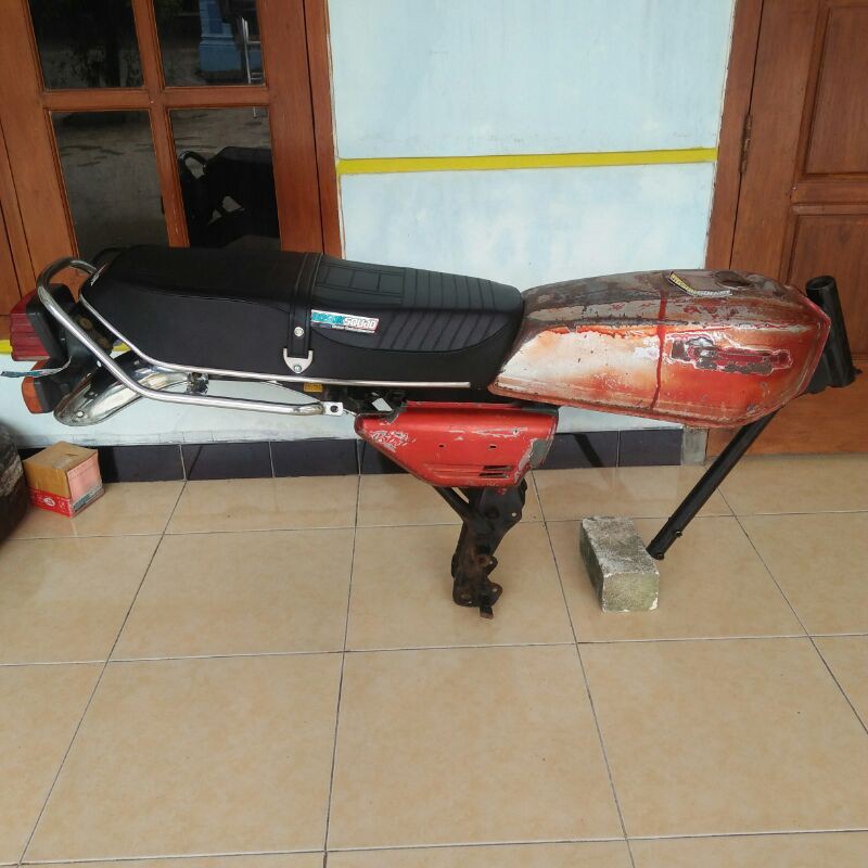 body set rangka gl100 original second