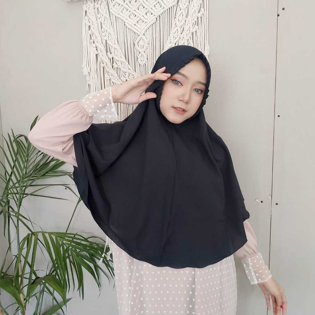 Hijab instan Sarah Lipit Jilbab Instan Bergo Sarah Lipiit Kerudung Instan Premium Diamond-SARAH HITAM