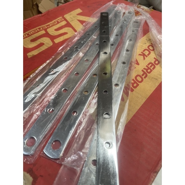 Breket Bolong Knalpot Chrome Full CNC-plat besi anti karat-P 33cm T 3mm L 2cm-harga(1pcs)